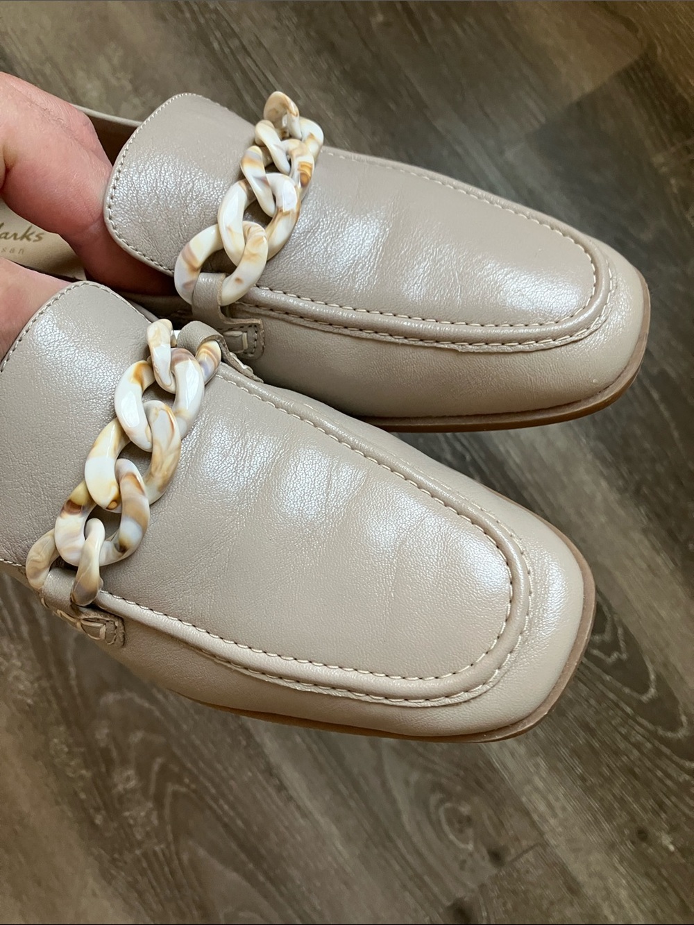 Clarks Women's Sarafyna Iris Loafers - Picture 13 of 17